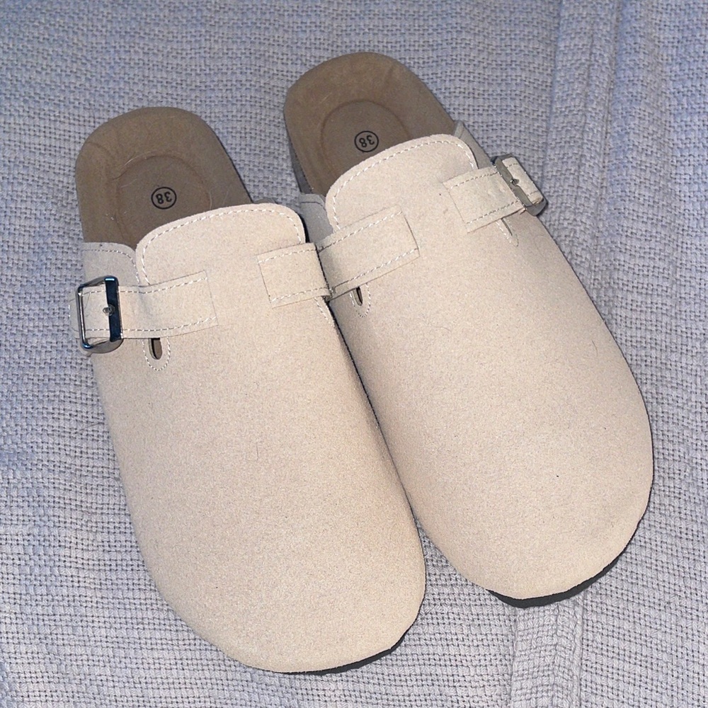 SHOES | 7